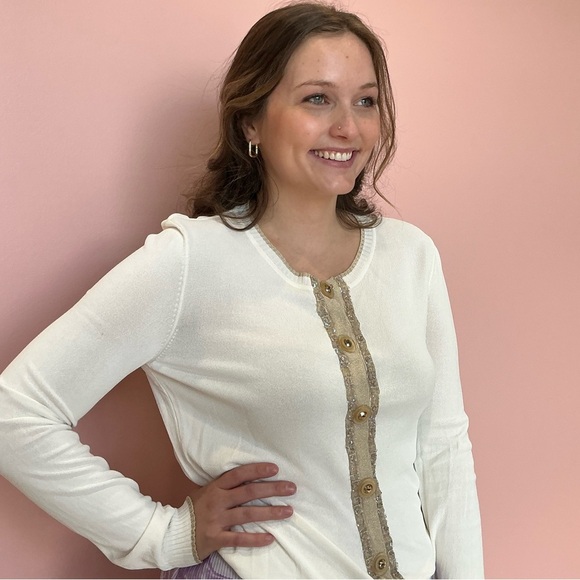 Escada beautiful cream button up lightweight sweater - Picture 4 of 12